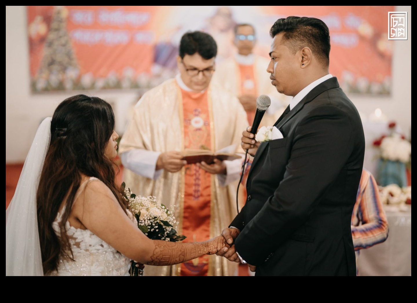 קשרים חיוניים 5 דרכים לחזק את נישואיך ולטפח את אהבתך 3 קשרים חיוניים: טיפוח בריאות בנישואיך