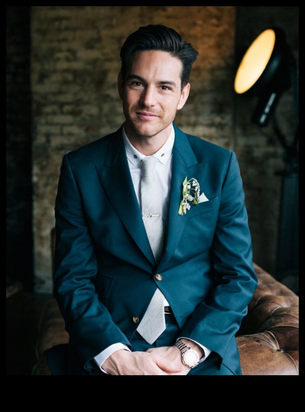 Suave Sophistication Groom's Elegance הלבוש לגבר המודרני 3 Suave Sophistication: אלגנטיות הלבוש של החתן