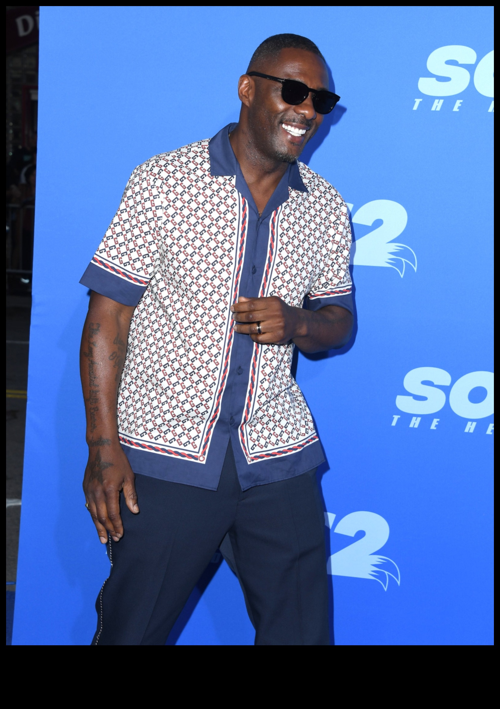 אופנתי מוצא ביגוד ואביזרים מסוגננים לגבר המודרני 4 ממצאים אופנתיים: ביגוד ואביזרים אופנתיים לגבר המגמתי