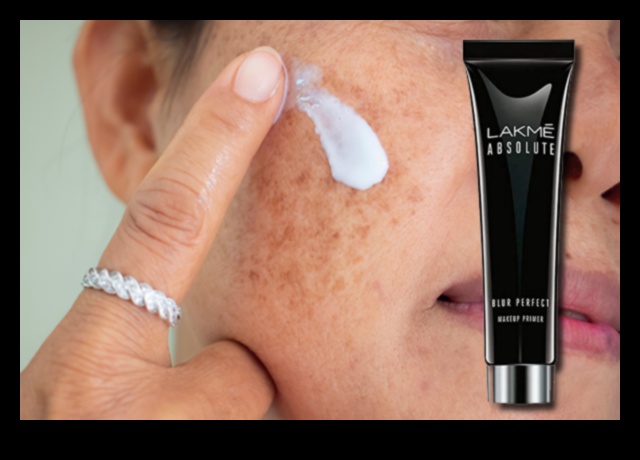 כיצד להשתמש באיפור יומיומי להיפרפיגמנטציה מדריך לגוון עור בהיר ואחיד 1 איפור יומיומי להיפרפיגמנטציה: טיפים לגוון עור בהיר ואחיד