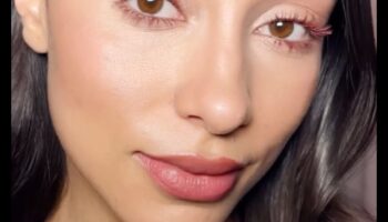 מקלאסי לטרנדי: התאמת סגנונות מסקרה ללבוש יומיומי